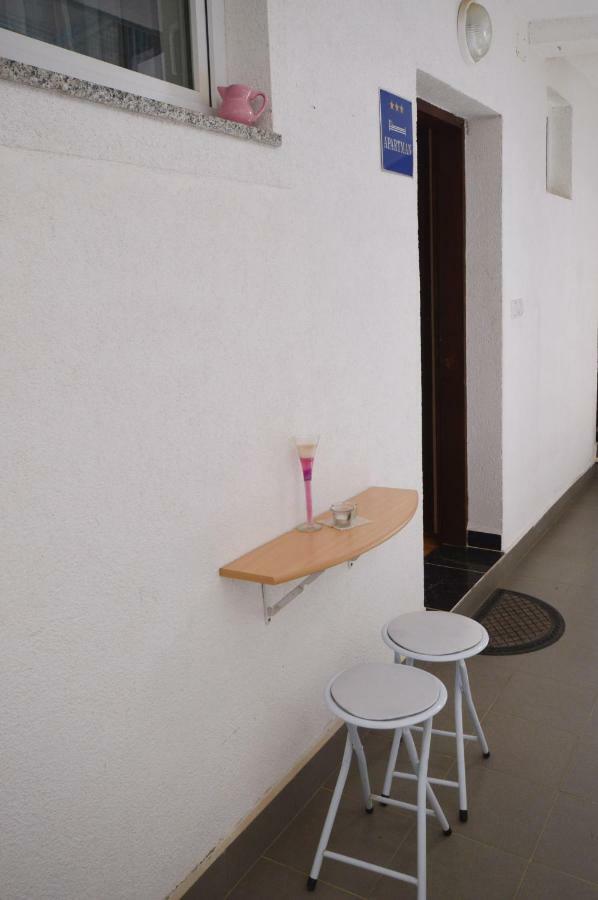 Apartment Zivkovic Crikvenica Luaran gambar